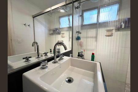 Apartamento à venda com 66m², 2 quartos e 1 vagaBanheiro