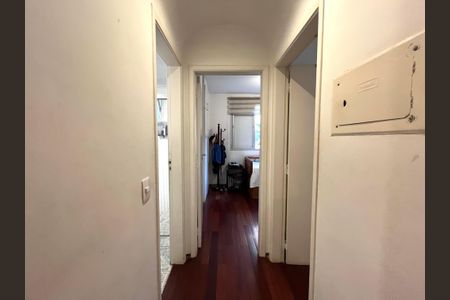 Apartamento à venda com 66m², 2 quartos e 1 vagaCorredor