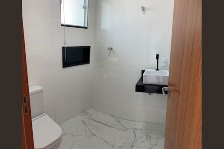 Casa à venda com 133m², 2 quartos e 4 vagas