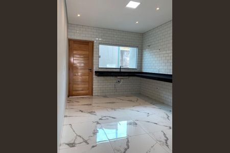 Casa à venda com 133m², 2 quartos e 4 vagas