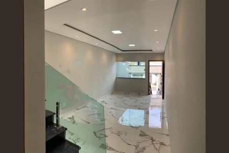Casa à venda com 133m², 2 quartos e 4 vagas
