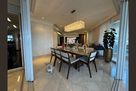 Apartamento à venda com 202m², 3 quartos e 4 vagas