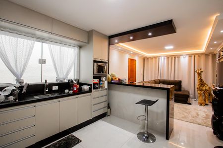 Casa à venda com 150m², 3 quartos e sem vaga Casa à venda com 150m², 3 quartos e sem vagaCozinha