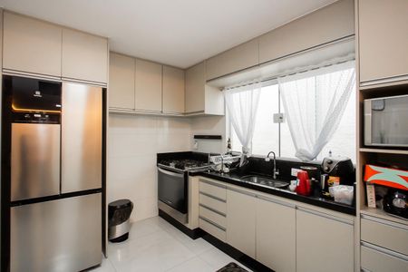 Casa à venda com 150m², 3 quartos e sem vaga Casa à venda com 150m², 3 quartos e sem vagaCozinha