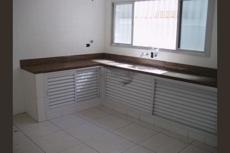 Casa à venda com 140m², 3 quartos e 2 vagas