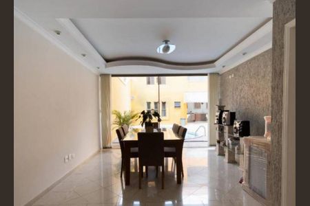 Casa à venda com 346m², 3 quartos e 4 vagas