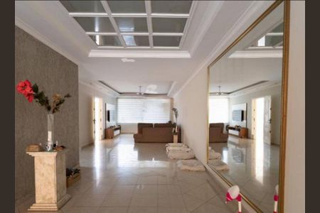 Casa à venda com 346m², 3 quartos e 4 vagas