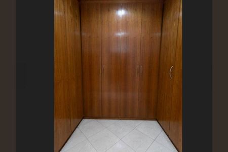 Casa à venda com 346m², 3 quartos e 4 vagas