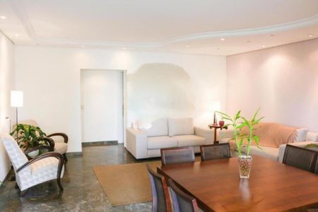 Apartamento à venda com 137m², 3 quartos e 4 vagas