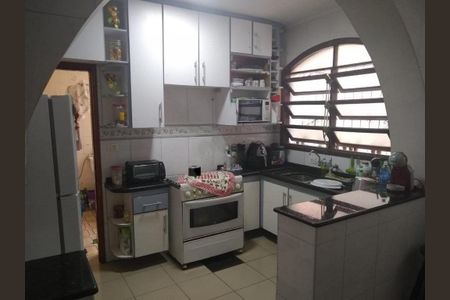 Casa à venda com 140m², 3 quartos e 2 vagas