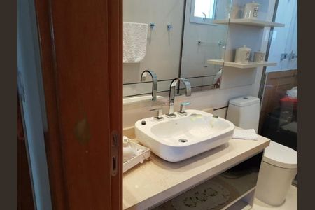Apartamento à venda com 330m², 4 quartos e 6 vagas