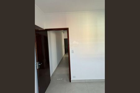 Casa à venda com 136m², 3 quartos e 2 vagas