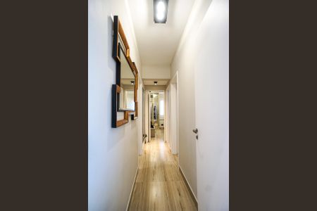 Apartamento à venda com 98m², 3 quartos e 2 vagasCorredor dos quartos