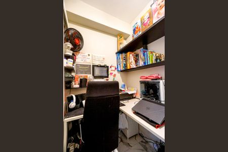 Apartamento à venda com 98m², 3 quartos e 2 vagasEscritório