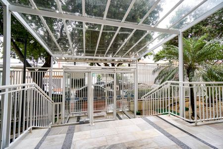 Apartamento à venda com 98m², 3 quartos e 2 vagasEntrada