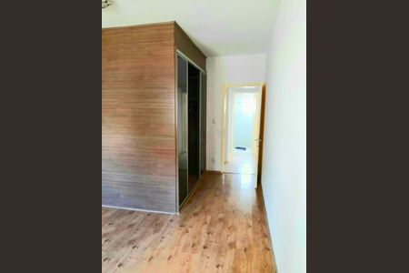 Casa à venda com 180m², 3 quartos e 1 vaga