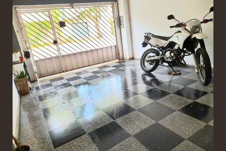 Casa à venda com 180m², 3 quartos e 1 vaga