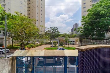 Casa à venda com 248m², 4 quartos e 4 vagas Casa à venda com 248m², 4 quartos e 4 vagasVista