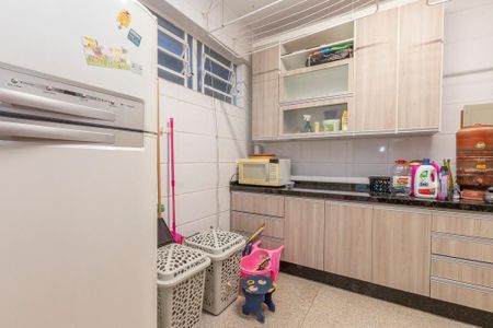 Casa à venda com 538m², 5 quartos e 4 vagas Casa à venda com 538m², 5 quartos e 4 vagasCozinha