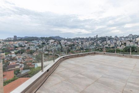 Casa à venda com 538m², 5 quartos e 4 vagas Casa à venda com 538m², 5 quartos e 4 vagasÁrea externa