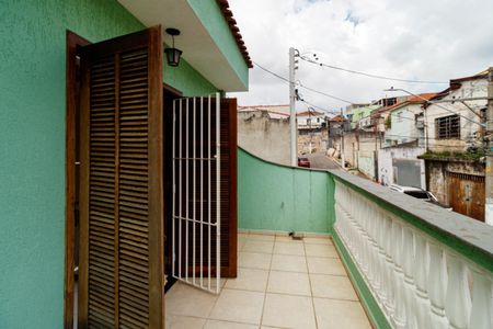 Casa à venda com 260m², 4 quartos e 2 vagas Casa à venda com 260m², 4 quartos e 2 vagasVaranda da Suíte 2