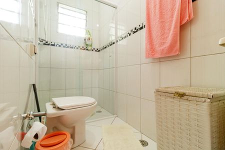 Casa à venda com 260m², 4 quartos e 2 vagas Casa à venda com 260m², 4 quartos e 2 vagasBanheiro da Suíte 2