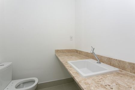 Apartamento à venda com 122m², 3 quartos e 2 vagas Apartamento à venda com 122m², 3 quartos e 2 vagasBanheiro da Suíte 1