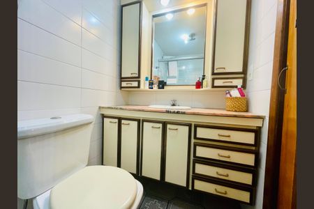 Apartamento à venda com 90m², 3 quartos e 2 vagas Apartamento à venda com 90m², 3 quartos e 2 vagasBanheiro 1