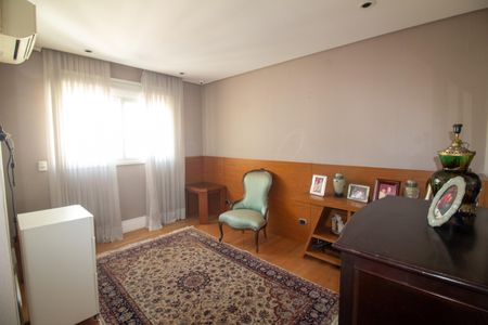 Apartamento à venda com 299m², 5 quartos e 5 vagasSuíte 1