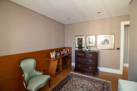 Apartamento à venda com 299m², 5 quartos e 5 vagasSuíte 1