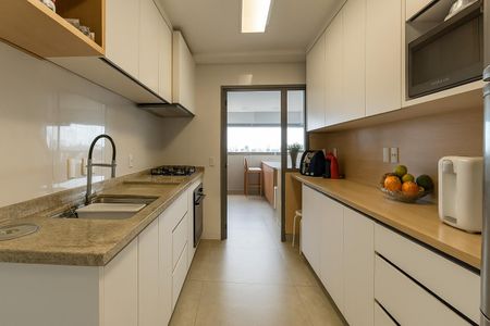 Apartamento à venda com 173m², 3 quartos e 3 vagas Apartamento à venda com 173m², 3 quartos e 3 vagasCozinha