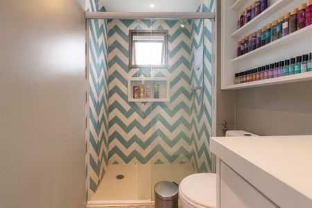 Apartamento à venda com 173m², 3 quartos e 3 vagas Apartamento à venda com 173m², 3 quartos e 3 vagasBanheiro da Suíte 2