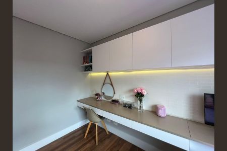 Apartamento à venda com 173m², 3 quartos e 3 vagas Apartamento à venda com 173m², 3 quartos e 3 vagasSuíte 2