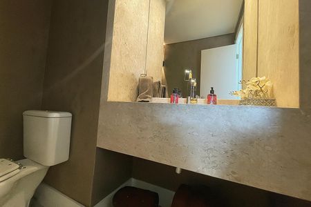 Apartamento à venda com 173m², 3 quartos e 3 vagas Apartamento à venda com 173m², 3 quartos e 3 vagasLavabo