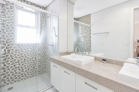 Apartamento à venda com 222m², 4 quartos e 4 vagas