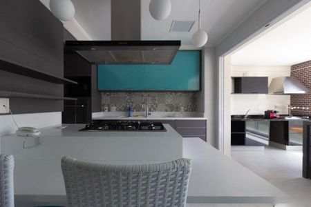 Apartamento à venda com 222m², 4 quartos e 4 vagas