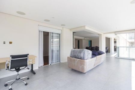 Apartamento à venda com 222m², 4 quartos e 4 vagas