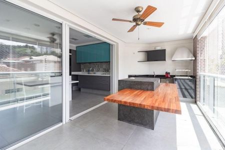 Apartamento à venda com 222m², 4 quartos e 4 vagas