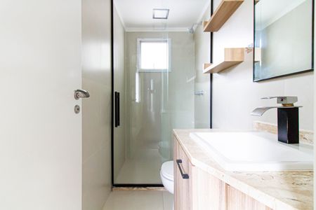 Apartamento à venda com 139m², 3 quartos e 2 vagas Apartamento à venda com 139m², 3 quartos e 2 vagasBanheiro da Suíte