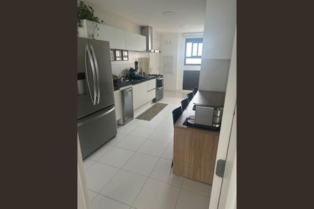 Apartamento à venda com 227m², 4 quartos e 4 vagas