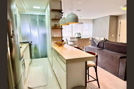 Apartamento à venda com 67m², 2 quartos e 1 vaga
