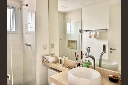 Apartamento à venda com 67m², 2 quartos e 1 vaga