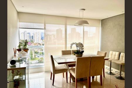 Apartamento à venda com 67m², 2 quartos e 1 vaga