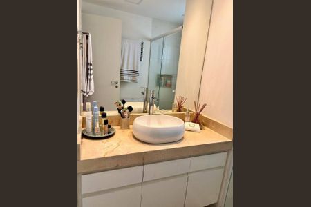 Apartamento à venda com 67m², 2 quartos e 1 vaga
