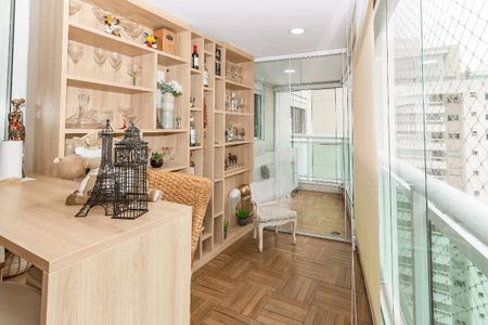 Apartamento à venda com 185m², 3 quartos e 3 vagas