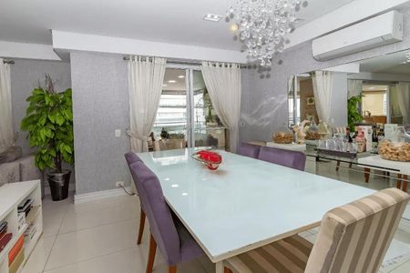 Apartamento à venda com 185m², 3 quartos e 3 vagas