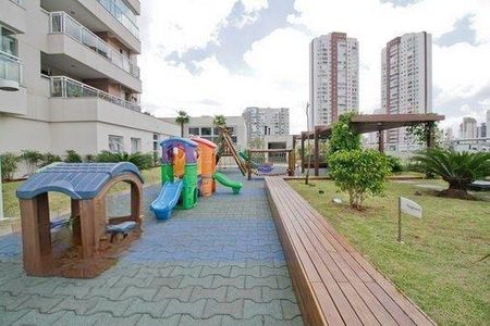 Apartamento à venda com 121m², 2 quartos e 2 vagas
