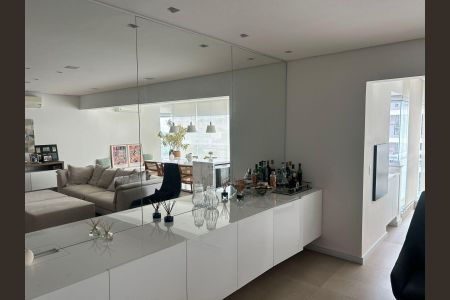 Apartamento à venda com 121m², 2 quartos e 2 vagas