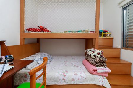 Casa à venda com 434m², 11 quartos e 5 vagas Casa à venda com 434m², 11 quartos e 5 vagasQuarto 2