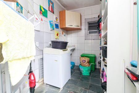 Casa à venda com 434m², 11 quartos e 5 vagas Casa à venda com 434m², 11 quartos e 5 vagasÁrea de Serviço